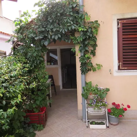 Local Family A1 Apartman