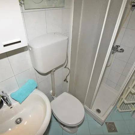 Local Family A1 Apartman Fažana