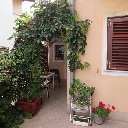 Local Family A1 Apartman